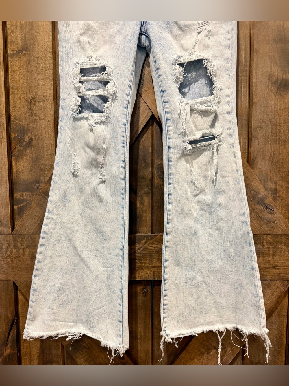 Risen - Avril Flared Vintage Light Wash Jeans - Picture 9 of 16